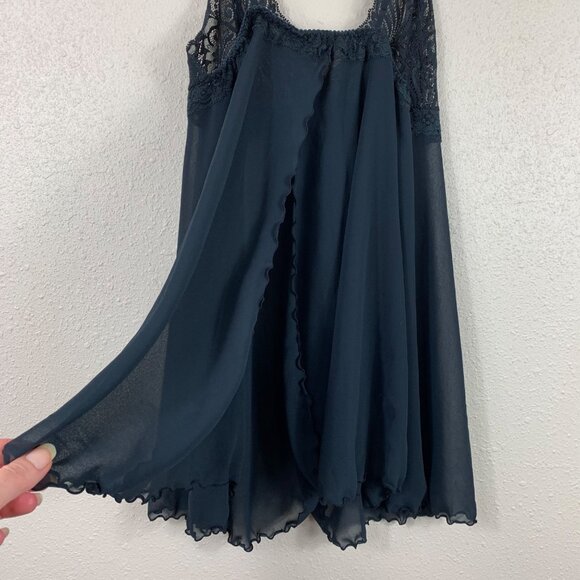 Vintage 90’s/Y2K Victoria’s Secret Black Lace and Sheer Babydoll Whimsigoth Slip - Picture 7 of 8